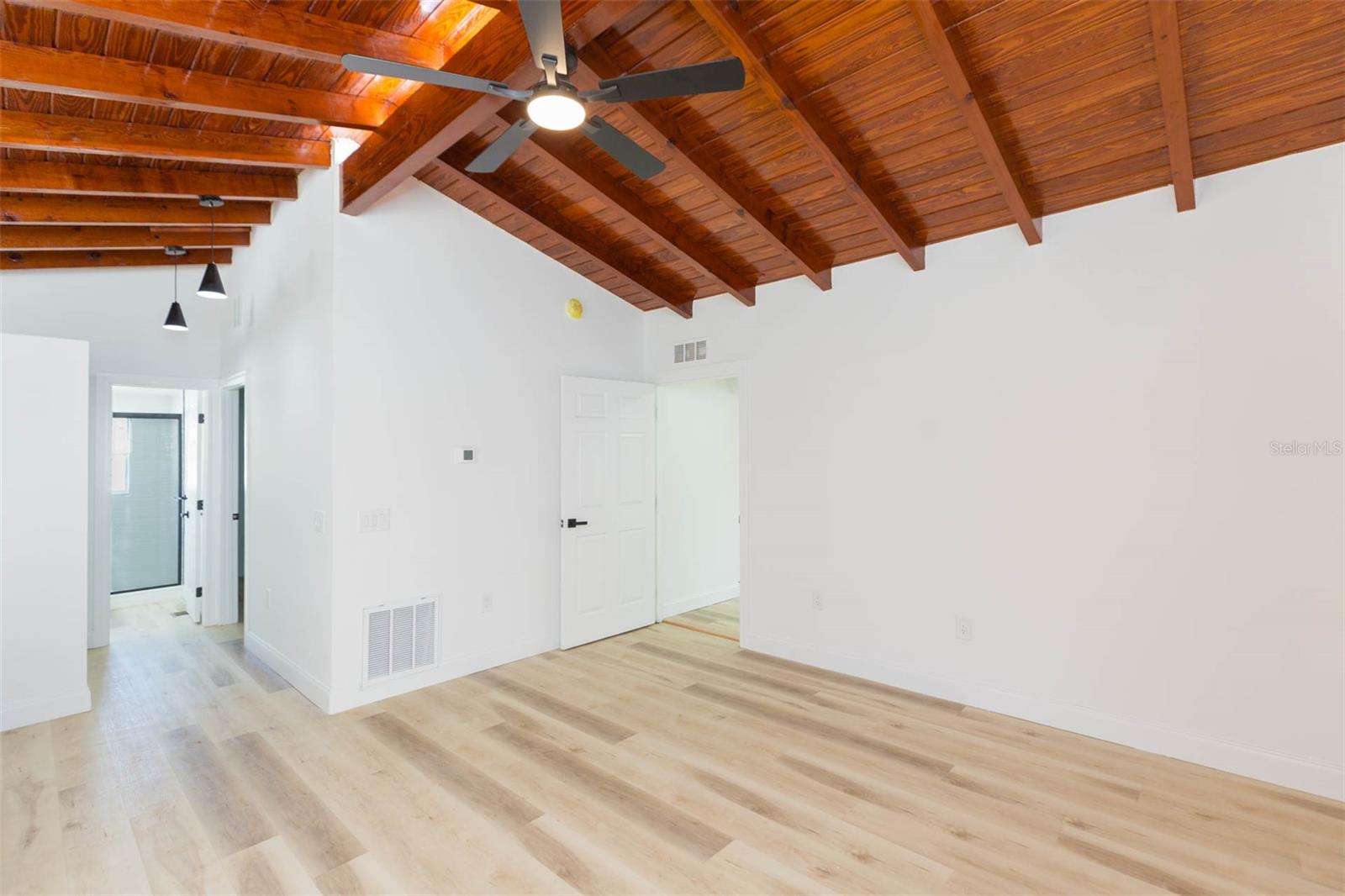 Image 10 of 41 For 9445 Cardy Street