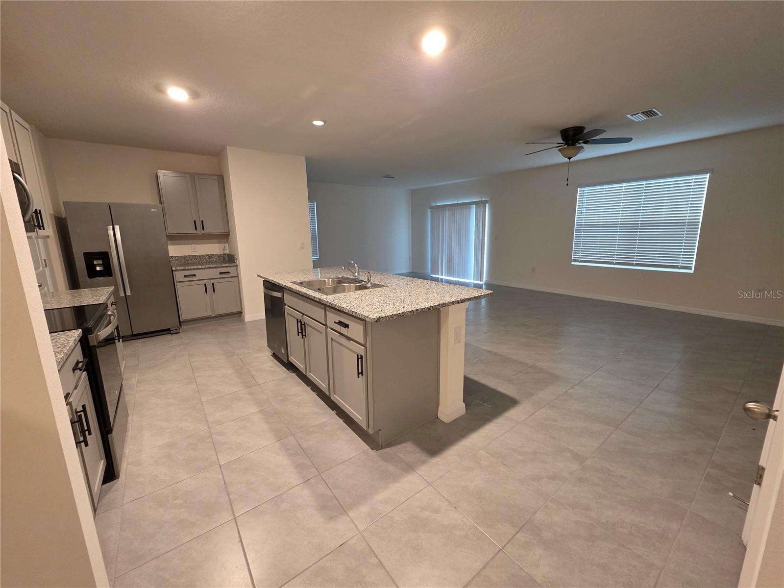 Image 4 of 17 For 34115 Jasper Stone Dr