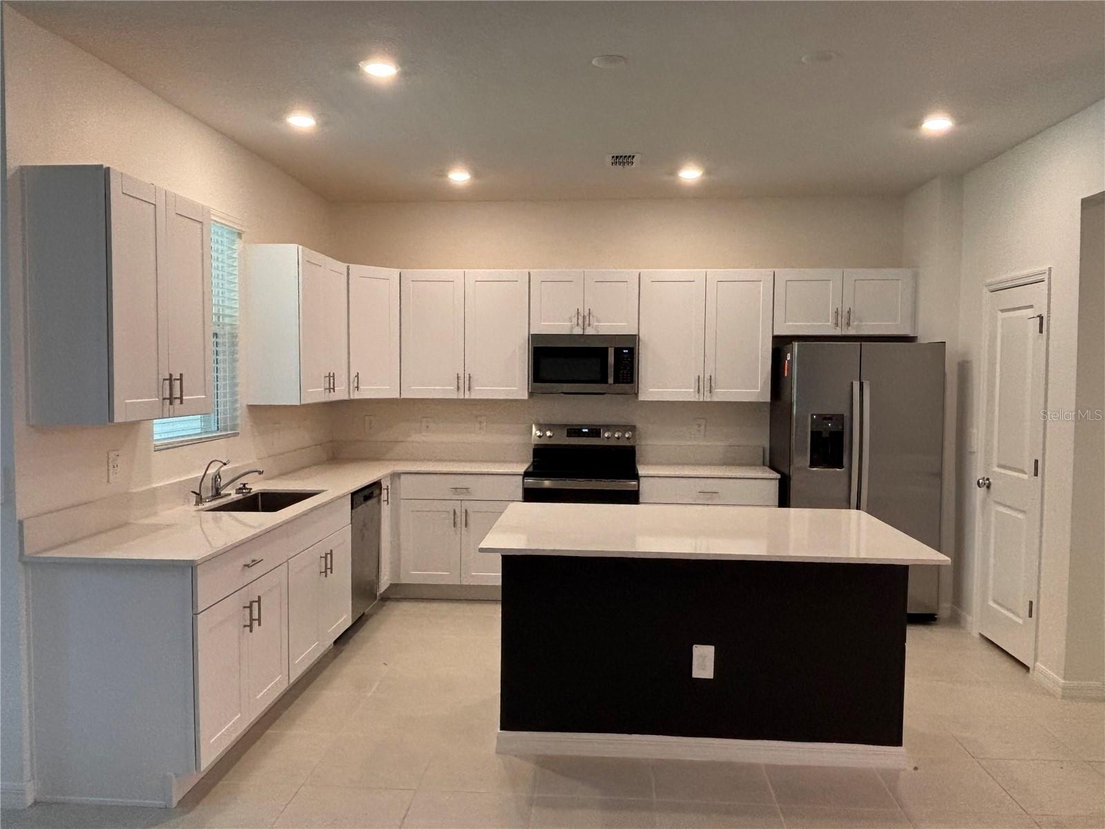 Image 3 of 17 For 36233 Joseph Blake Street