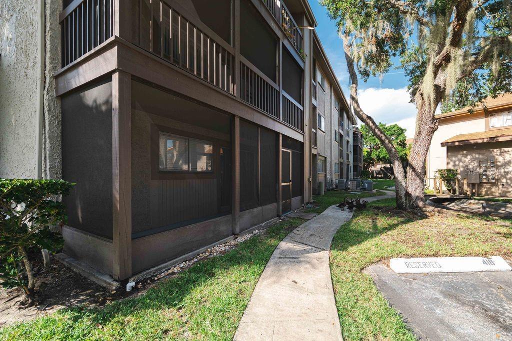 Image 20 of 29 For 6312 Newtown Circle 12a5