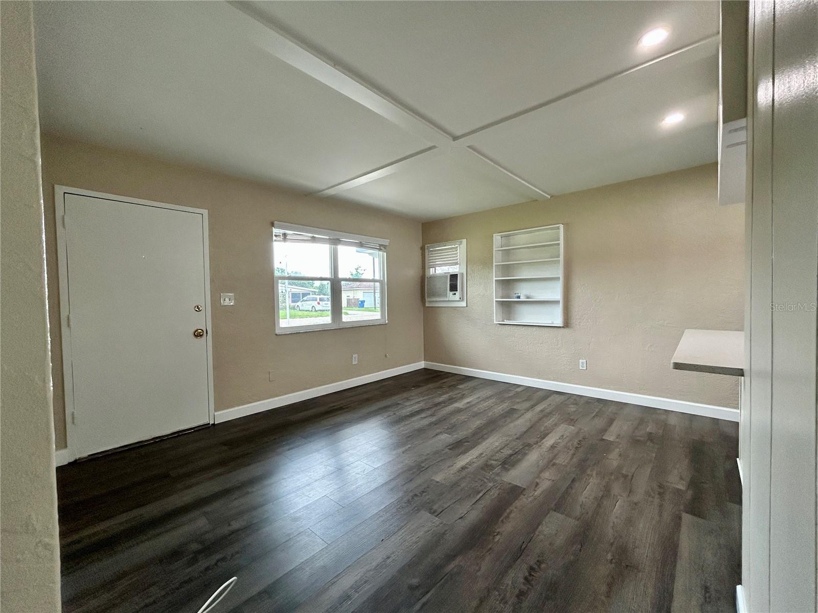 Image 8 of 26 For 928 58th Avenue N