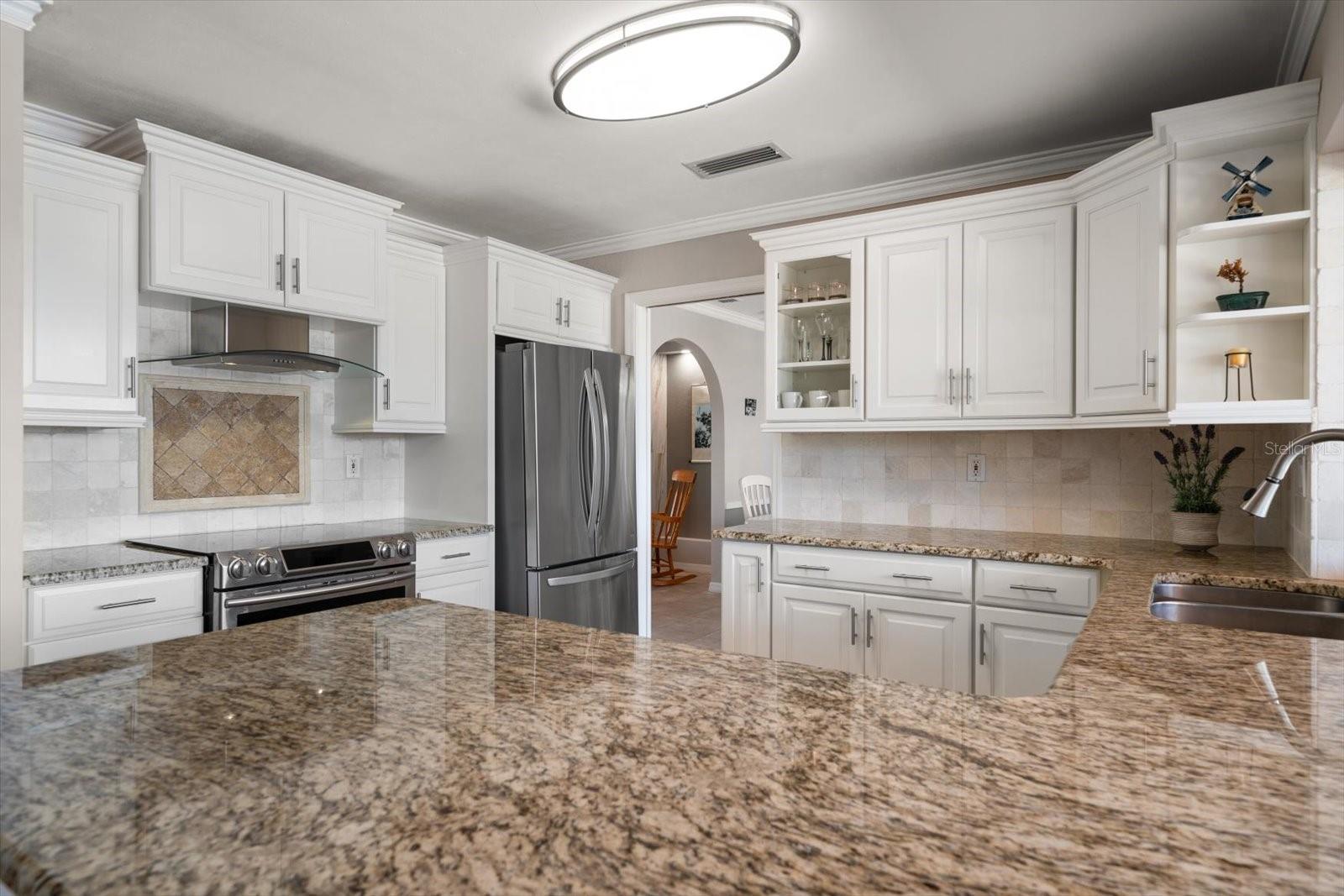 Listing photo id 10 for 4754 Overlook Drive Ne