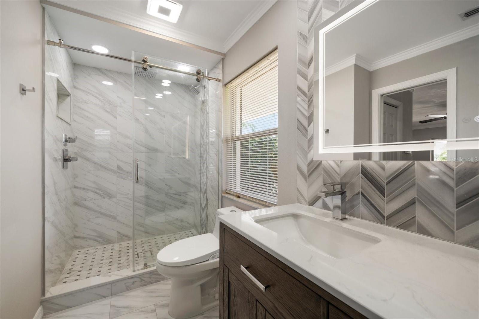 Listing photo id 14 for 4754 Overlook Drive Ne
