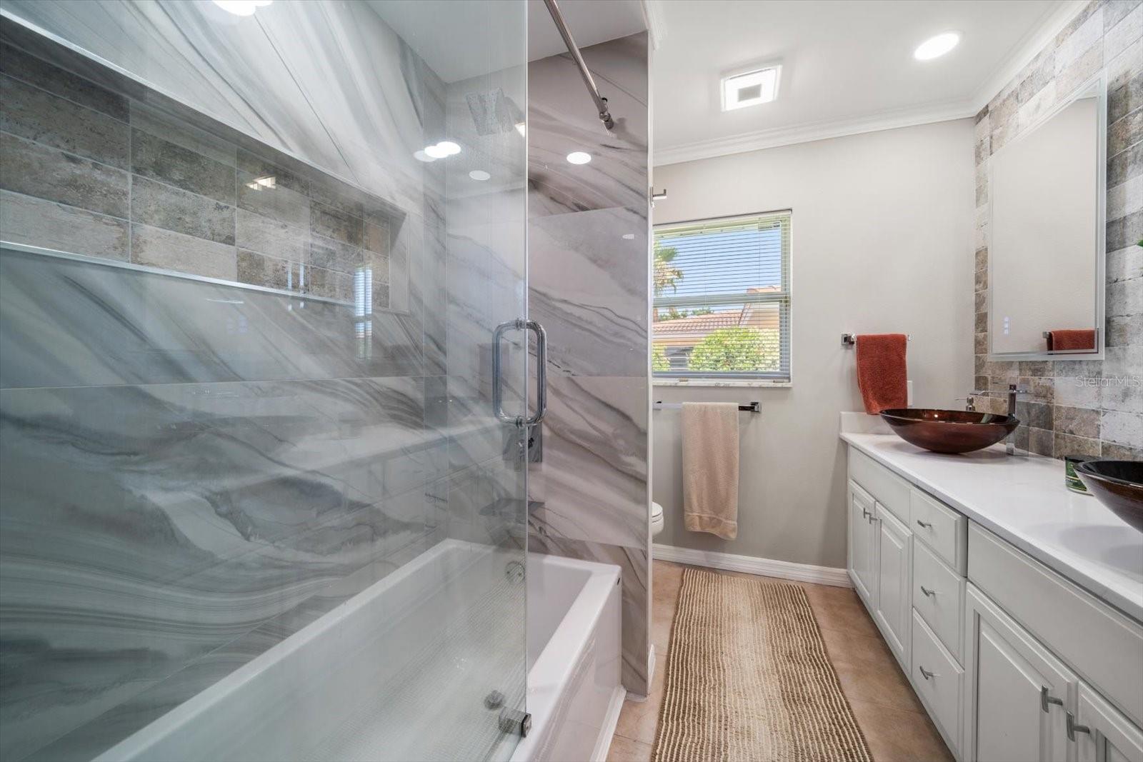 Listing photo id 19 for 4754 Overlook Drive Ne