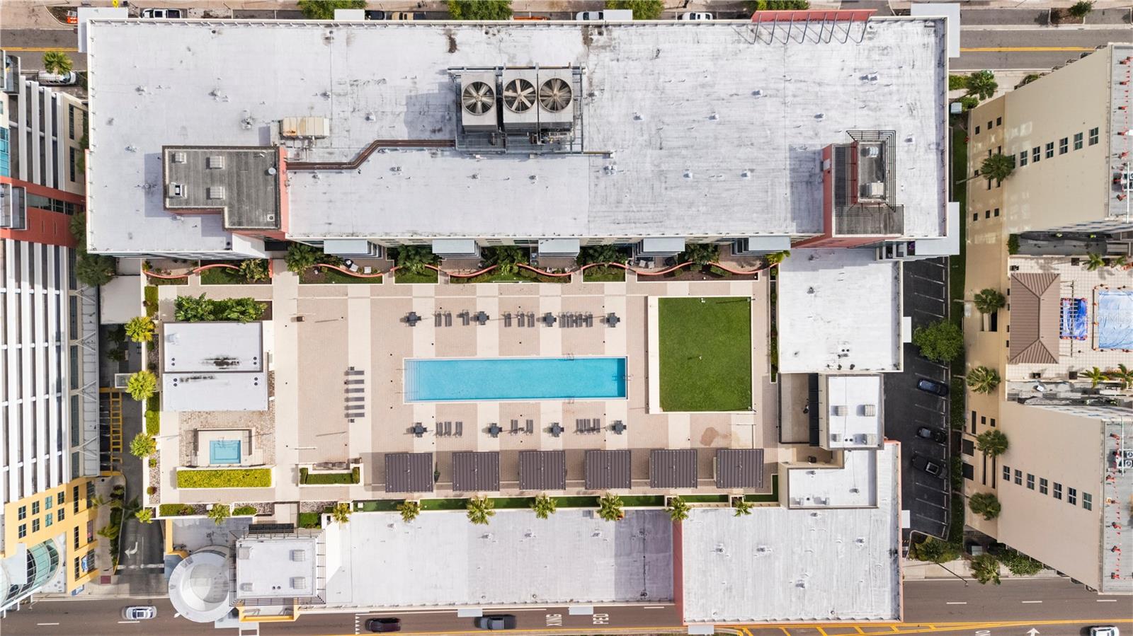 Image 2 of 52 For 1208 Kennedy Boulevard 912