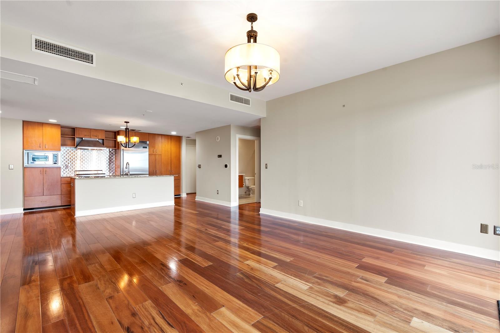 Image 25 of 52 For 1208 Kennedy Boulevard 912