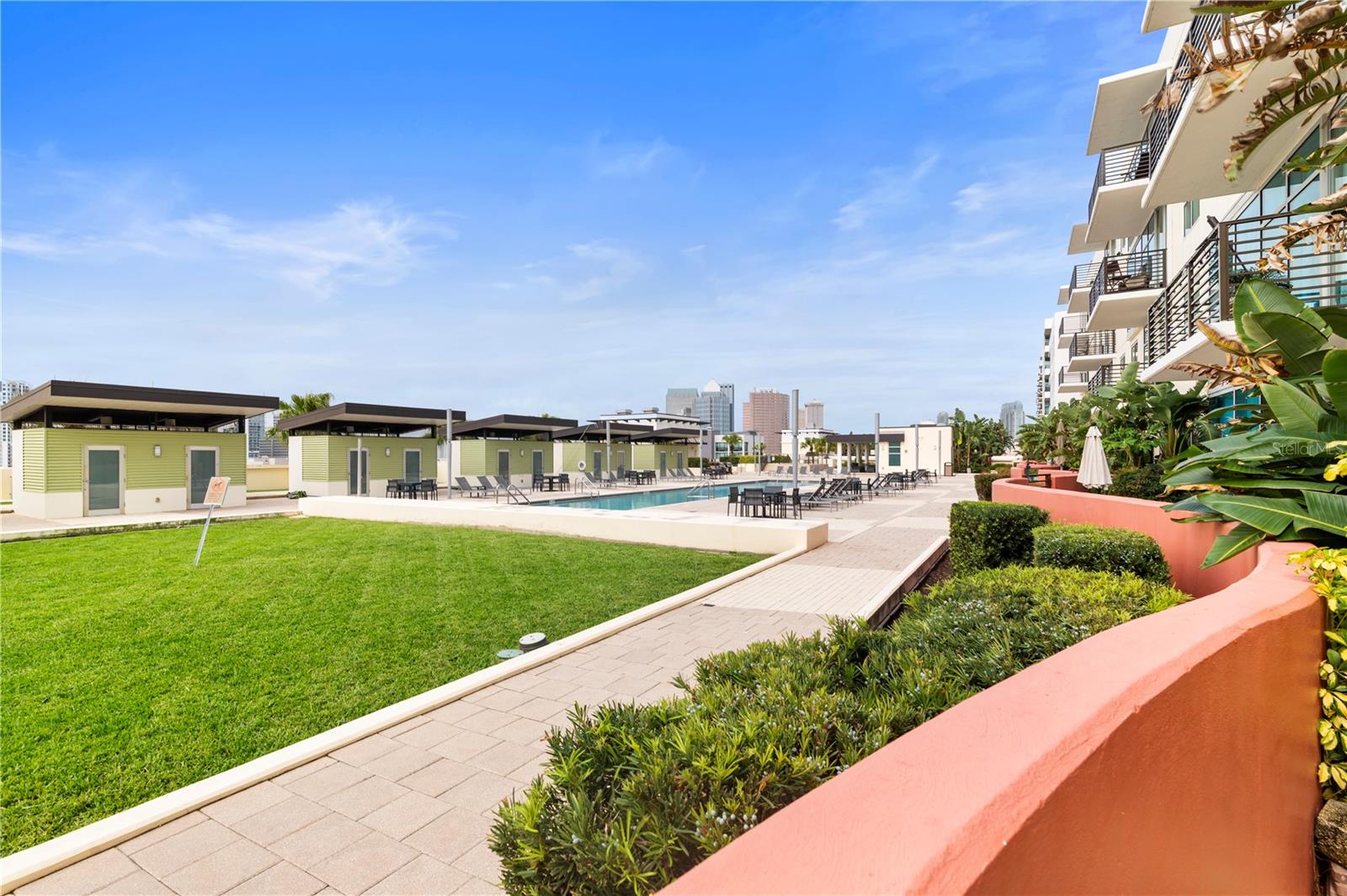 Image 48 of 52 For 1208 Kennedy Boulevard 912
