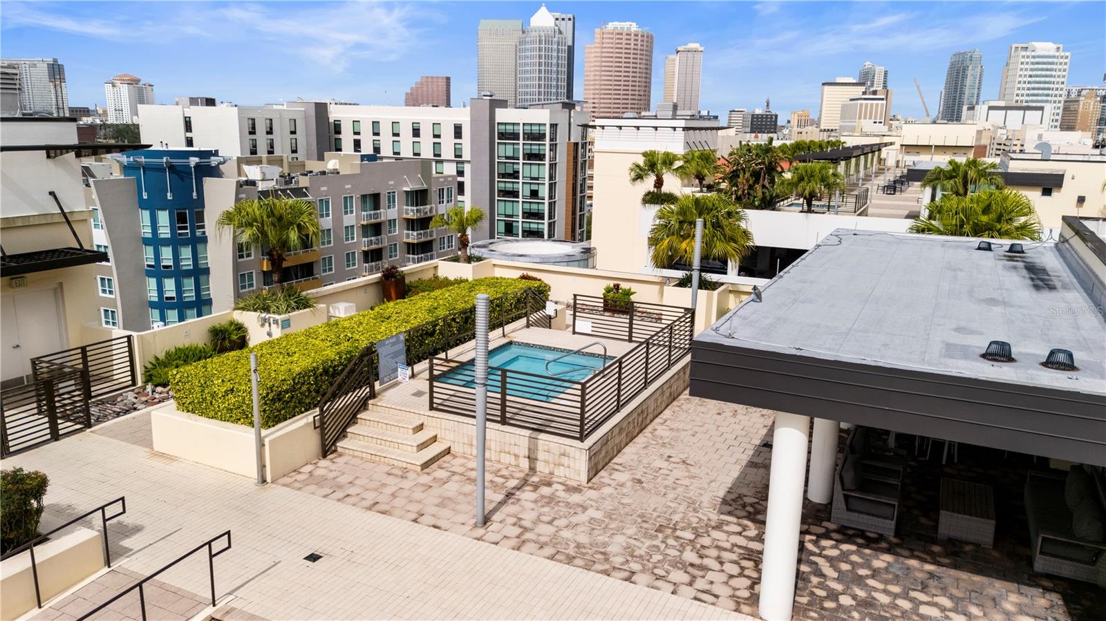 Image 9 of 52 For 1208 Kennedy Boulevard 912