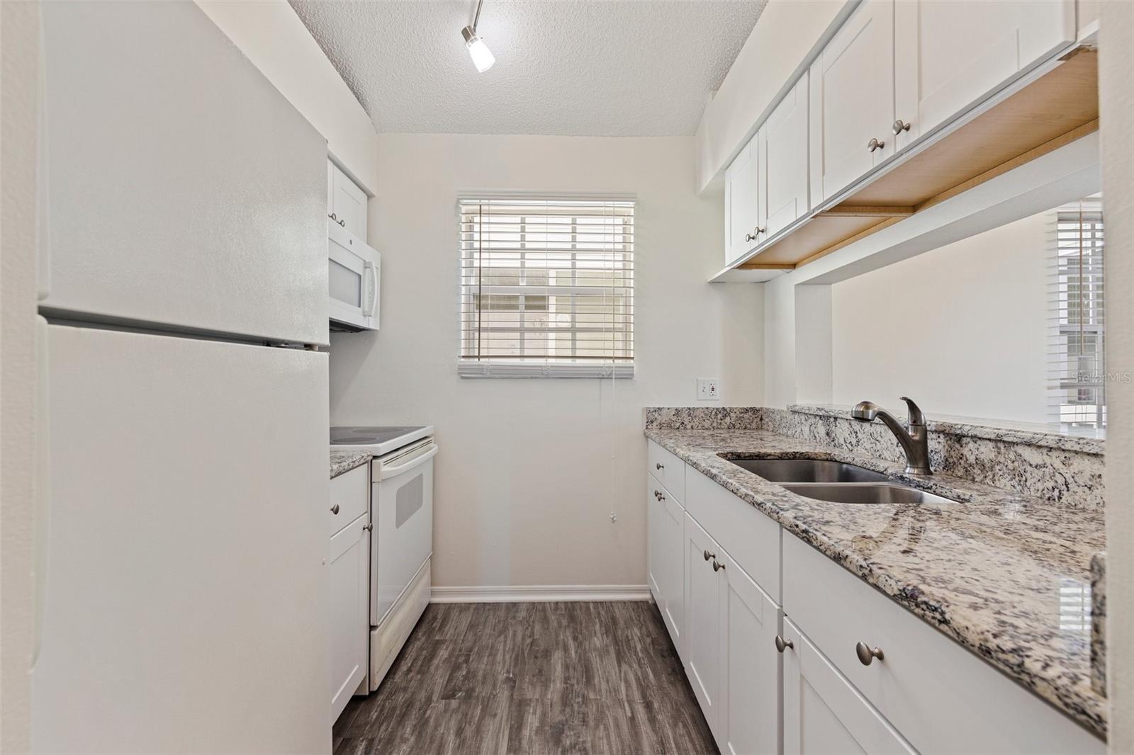 Image 13 of 30 For 6826 Stones Throw Circle N 11308