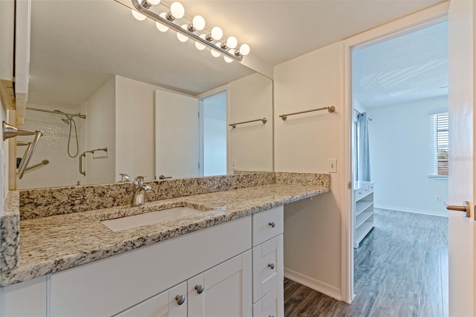 Image 18 of 30 For 6826 Stones Throw Circle N 11308