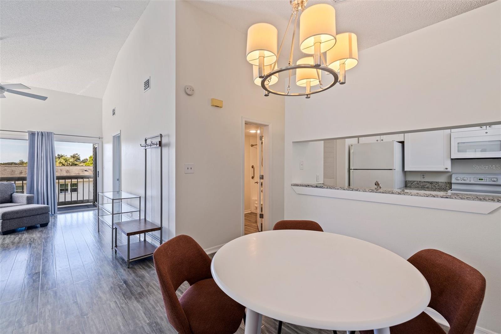 Image 9 of 30 For 6826 Stones Throw Circle N 11308