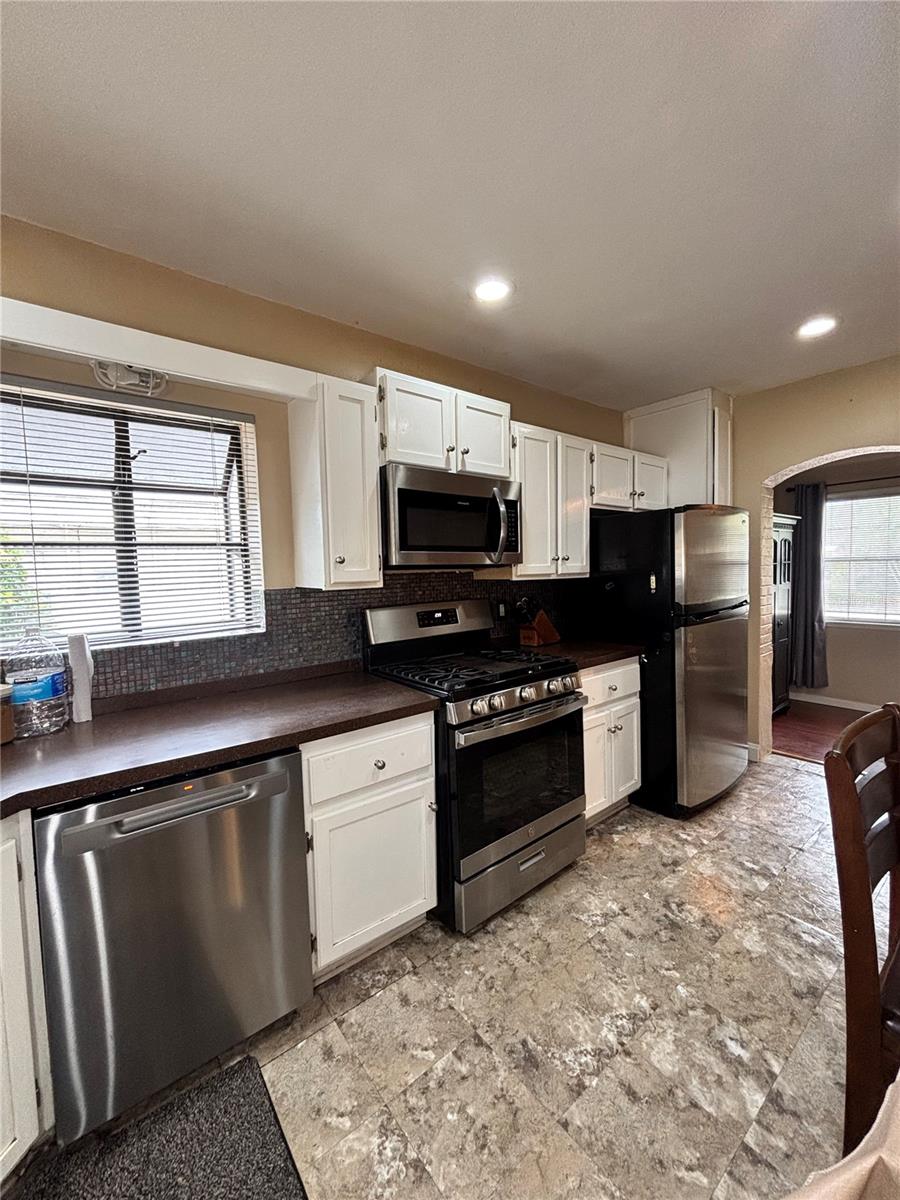 Image 76 of 80 For 114 Arcturas Avenue
