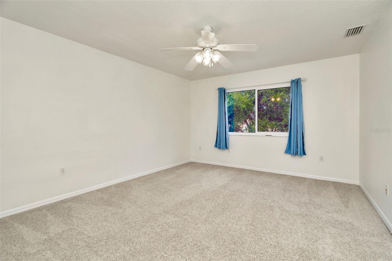 Image 24 of 43 For 1734 Mapleleaf Boulevard