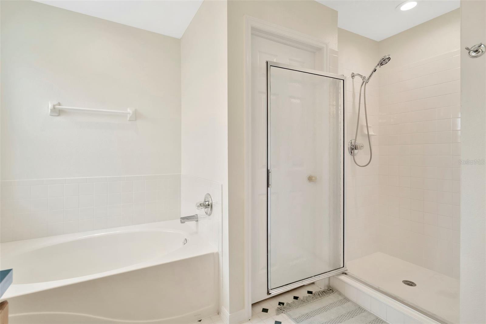 Image 34 of 43 For 1734 Mapleleaf Boulevard