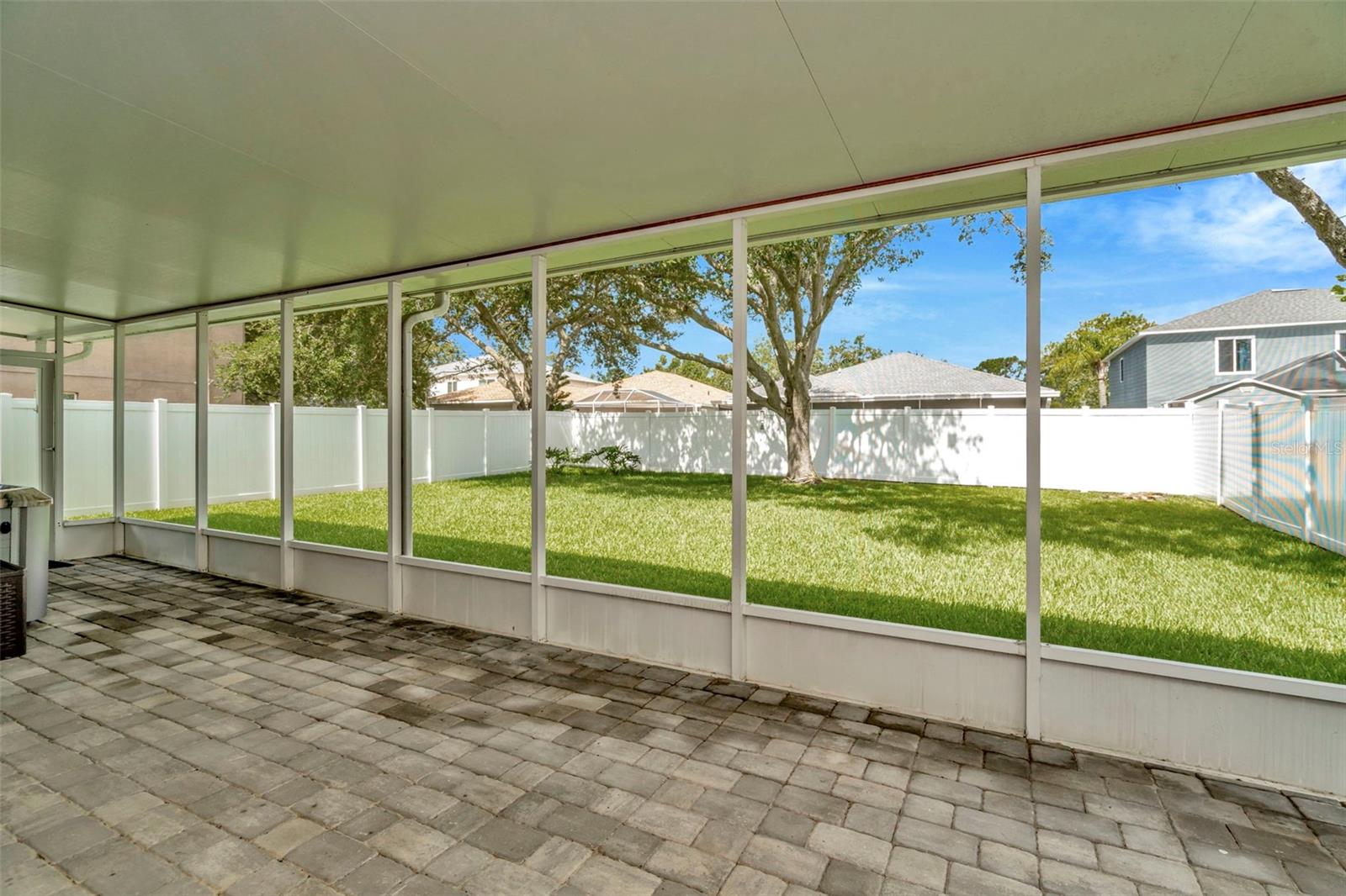 Image 40 of 43 For 1734 Mapleleaf Boulevard