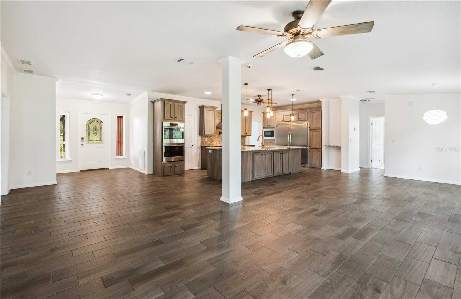 Image 5 of 26 For 6728 Sutton Oaks Lane