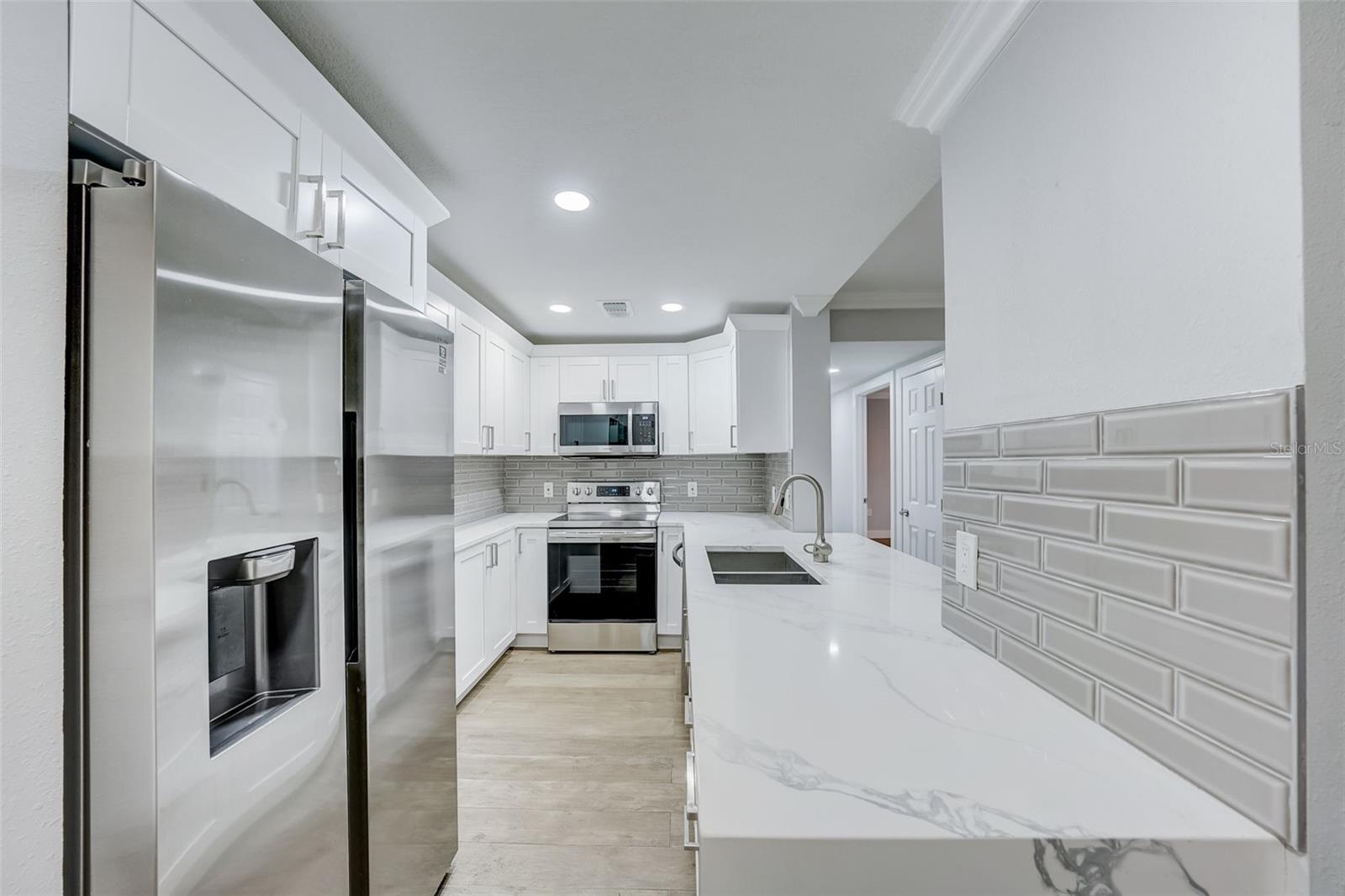 Image 15 of 48 For 4141 Bayshore Boulevard 306