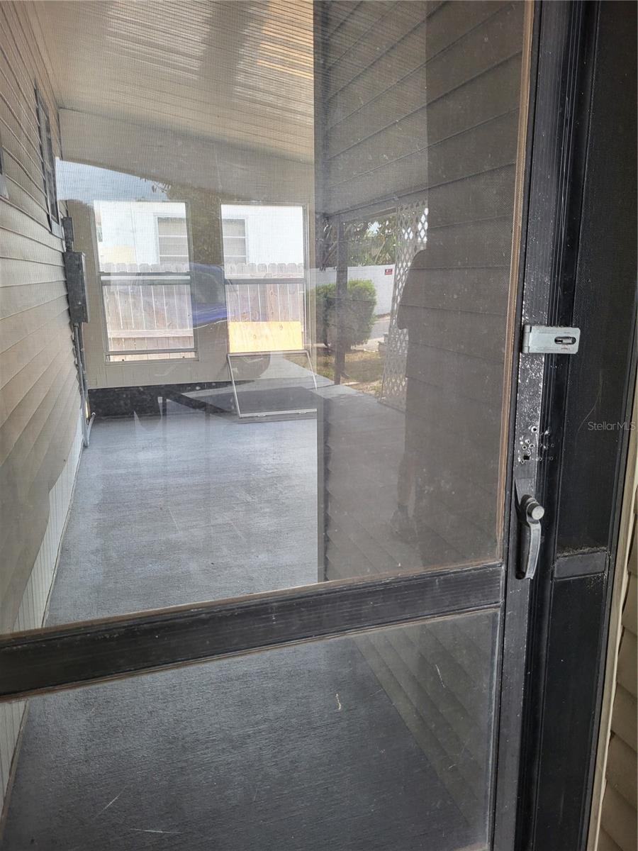 Image 14 of 20 For 12240 Seminole Boulevard 12