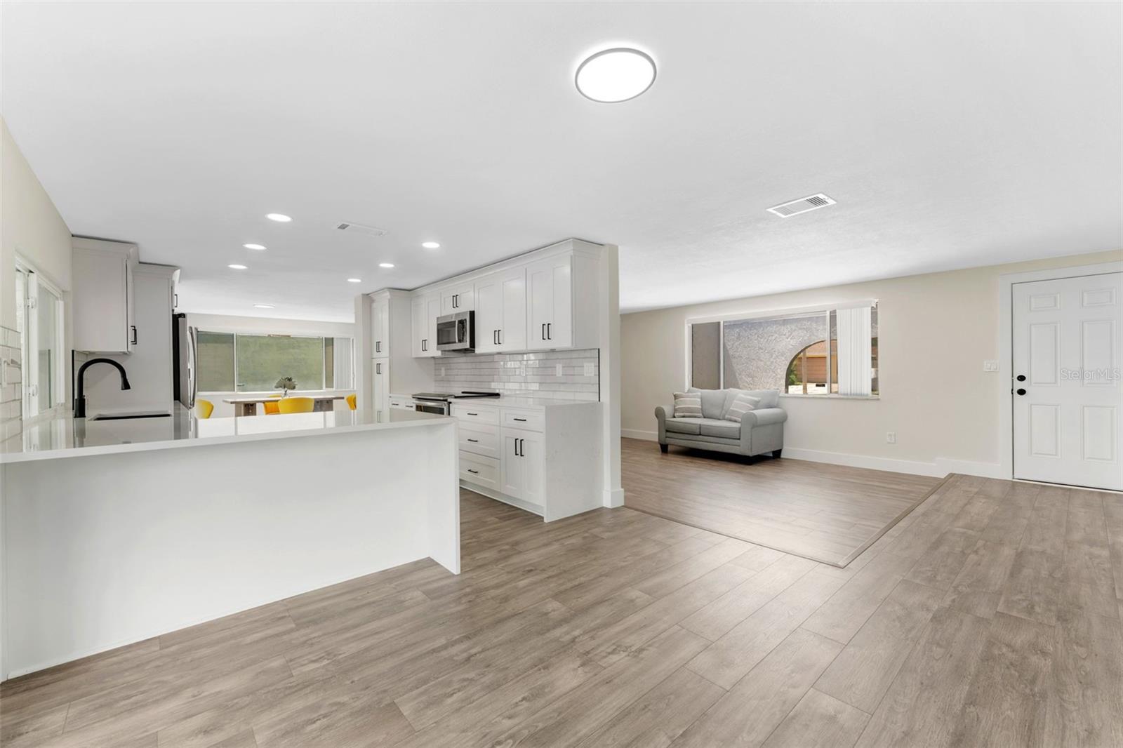 Image 10 of 34 For 4016 Grayton Drive