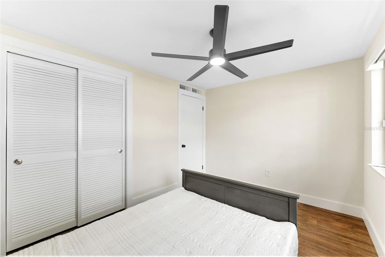 Image 21 of 34 For 4016 Grayton Drive