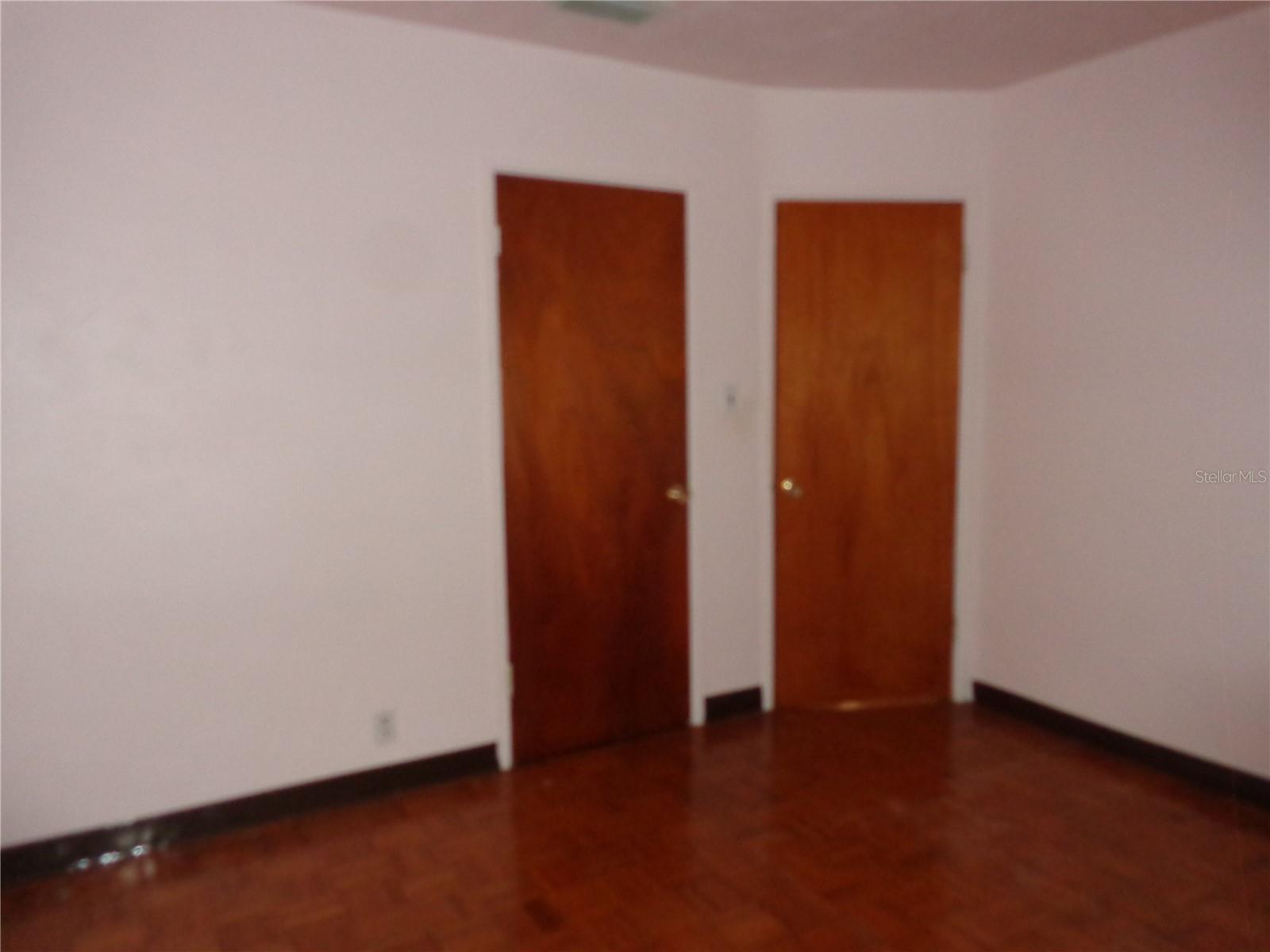 Image 11 of 18 For 4105 Tyson Avenue