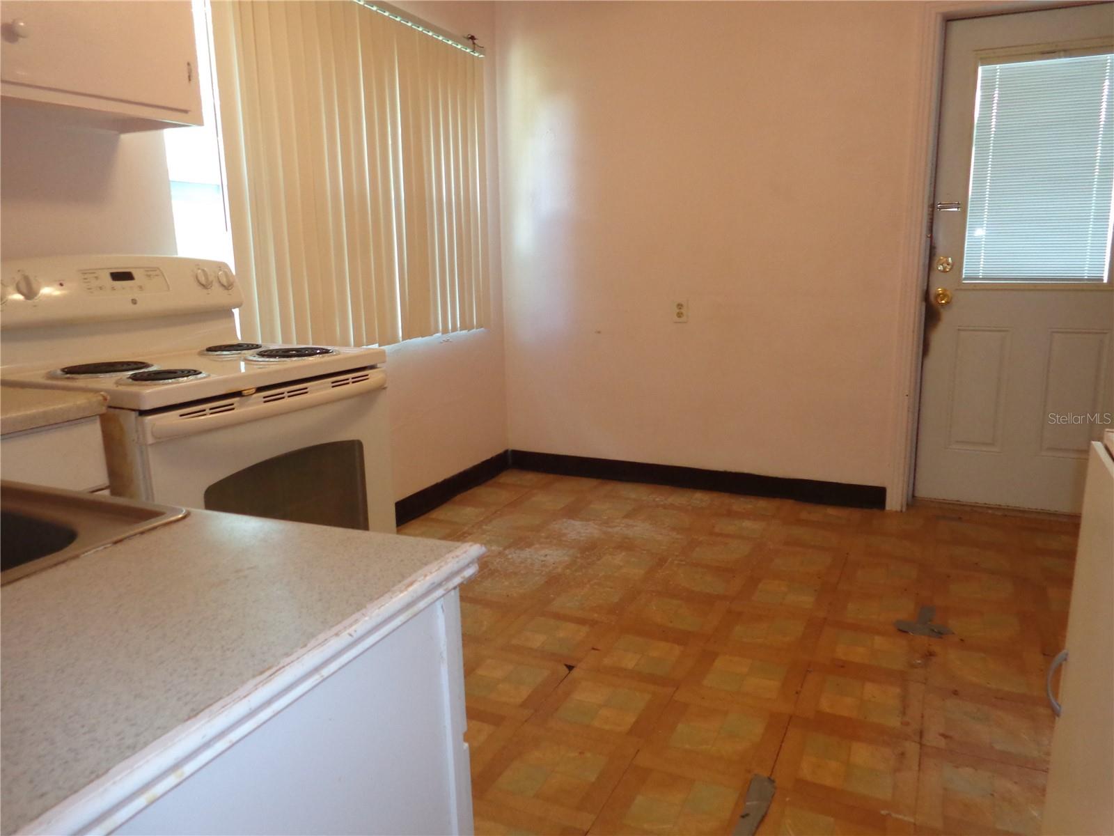 Image 8 of 18 For 4105 Tyson Avenue