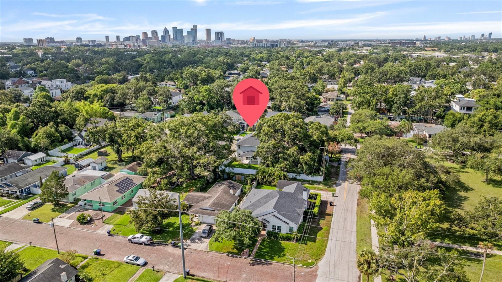 Listing photo id 56 for 919 Adalee Street