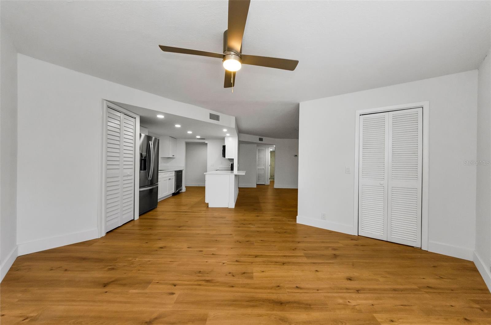 Image 15 of 44 For 3062 Eastland Boulevard 308