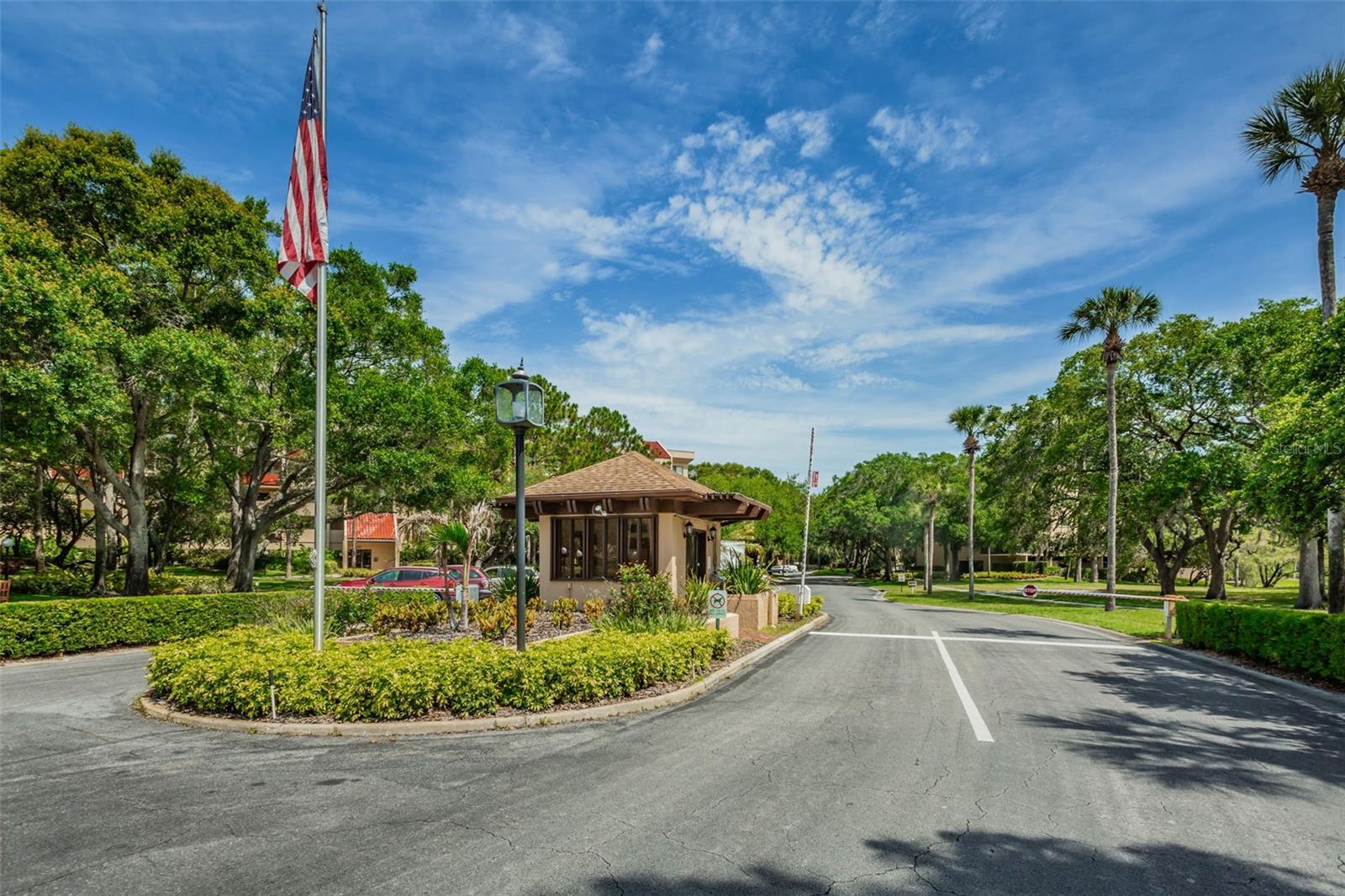 Image 31 of 44 For 3062 Eastland Boulevard 308