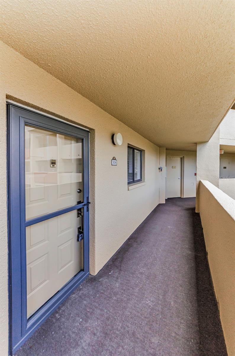 Image 4 of 44 For 3062 Eastland Boulevard 308