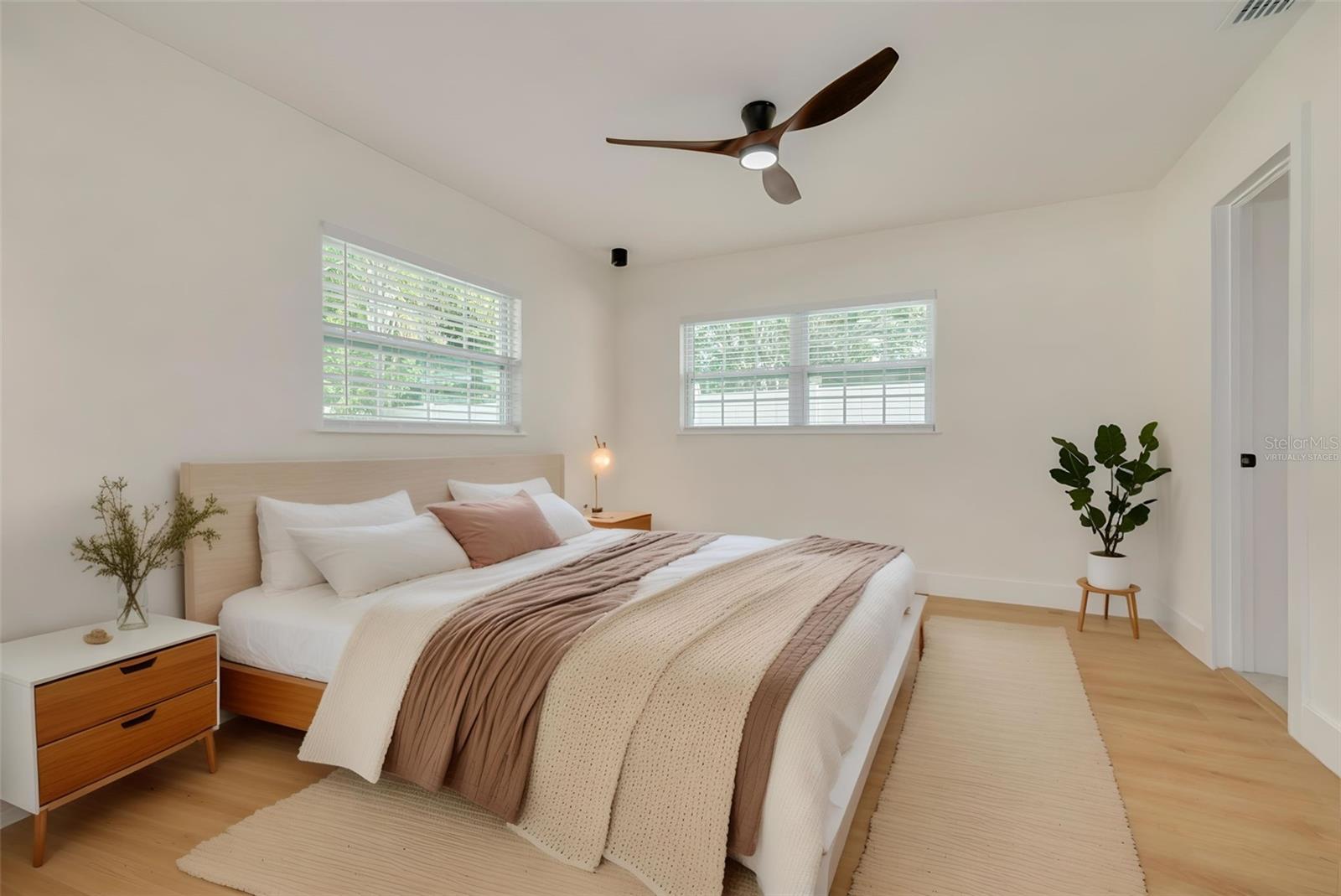 Listing photo id 17 for 1723 Cypress Avenue
