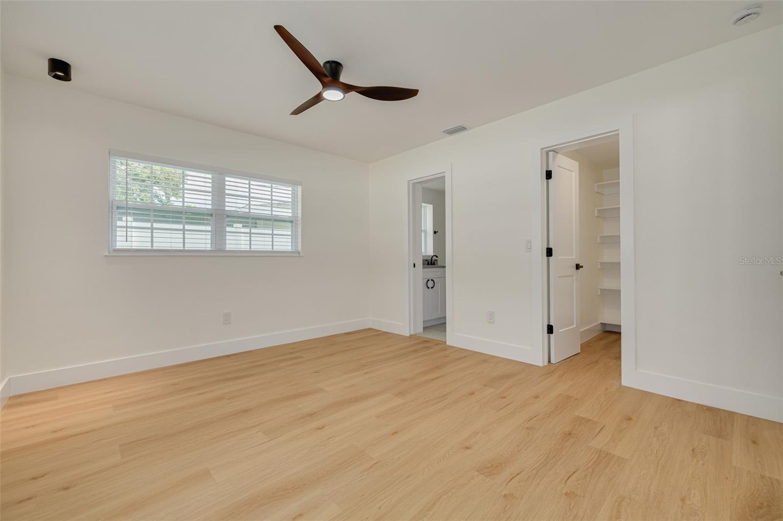 Listing photo id 19 for 1723 Cypress Avenue