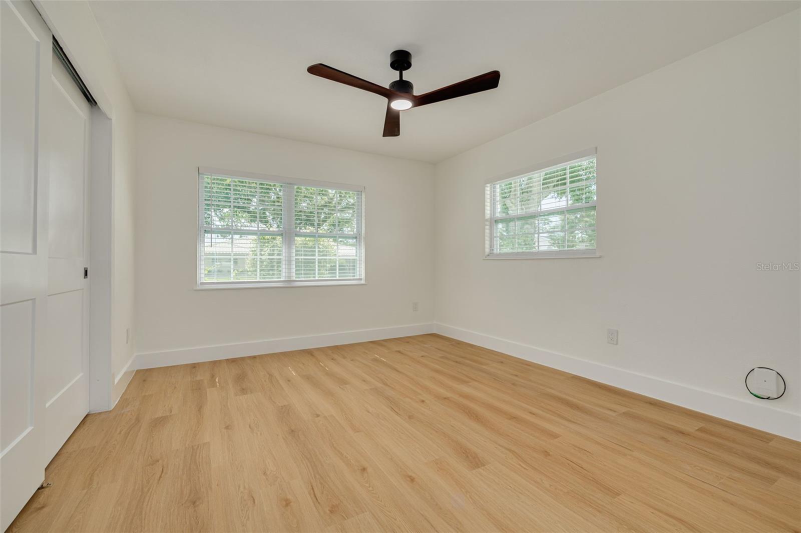 Listing photo id 28 for 1723 Cypress Avenue