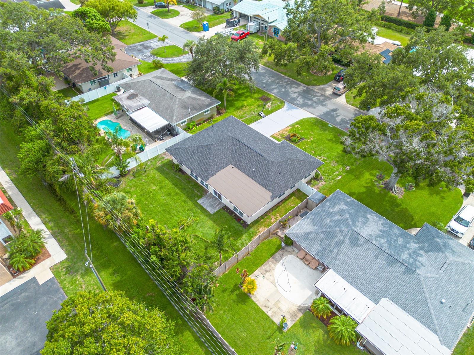 Listing photo id 39 for 1723 Cypress Avenue