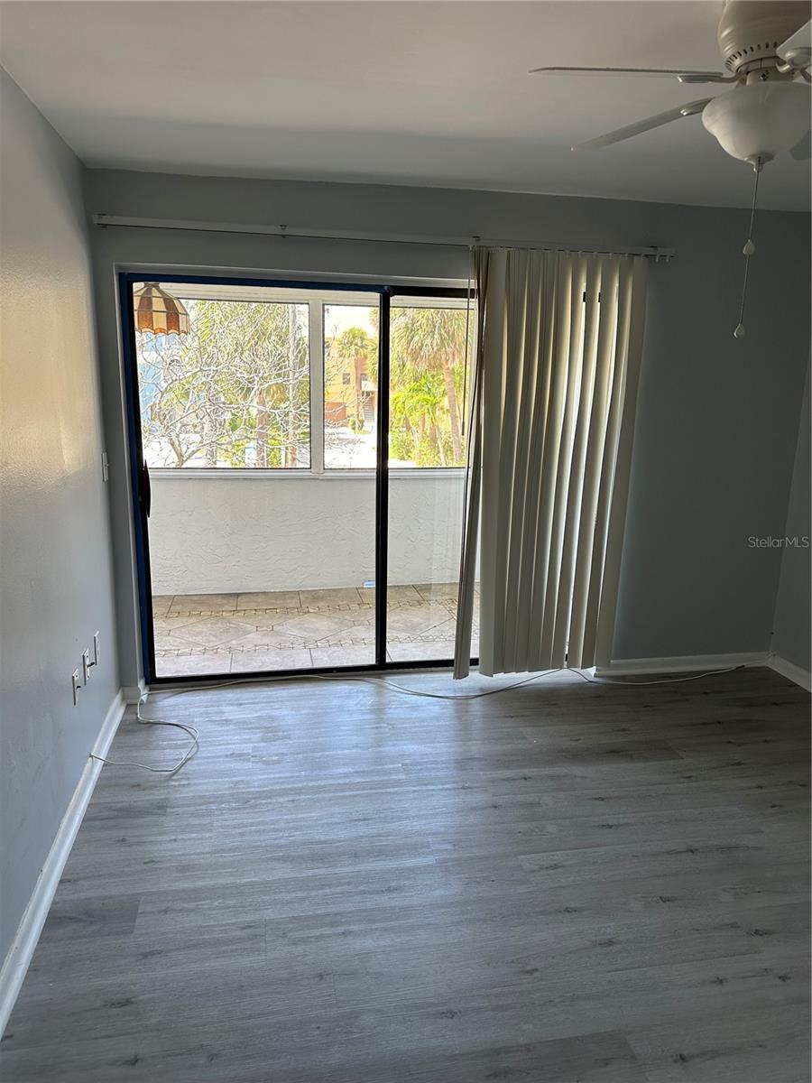 Image 14 of 21 For 1 Windrush Boulevard 84