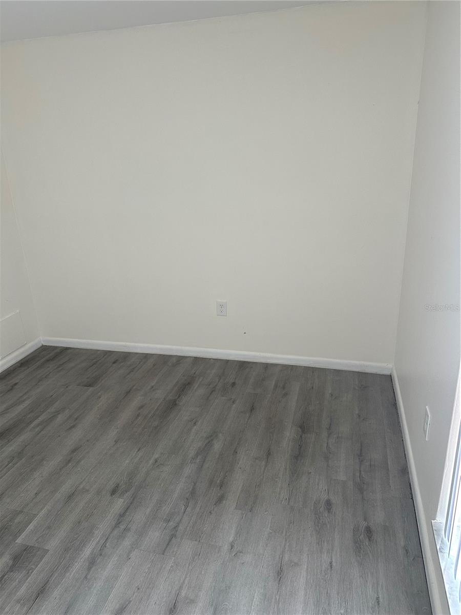 Image 17 of 21 For 1 Windrush Boulevard 84