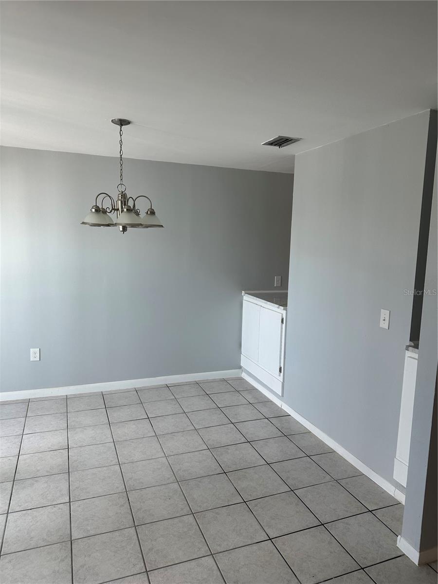 Image 8 of 21 For 1 Windrush Boulevard 84