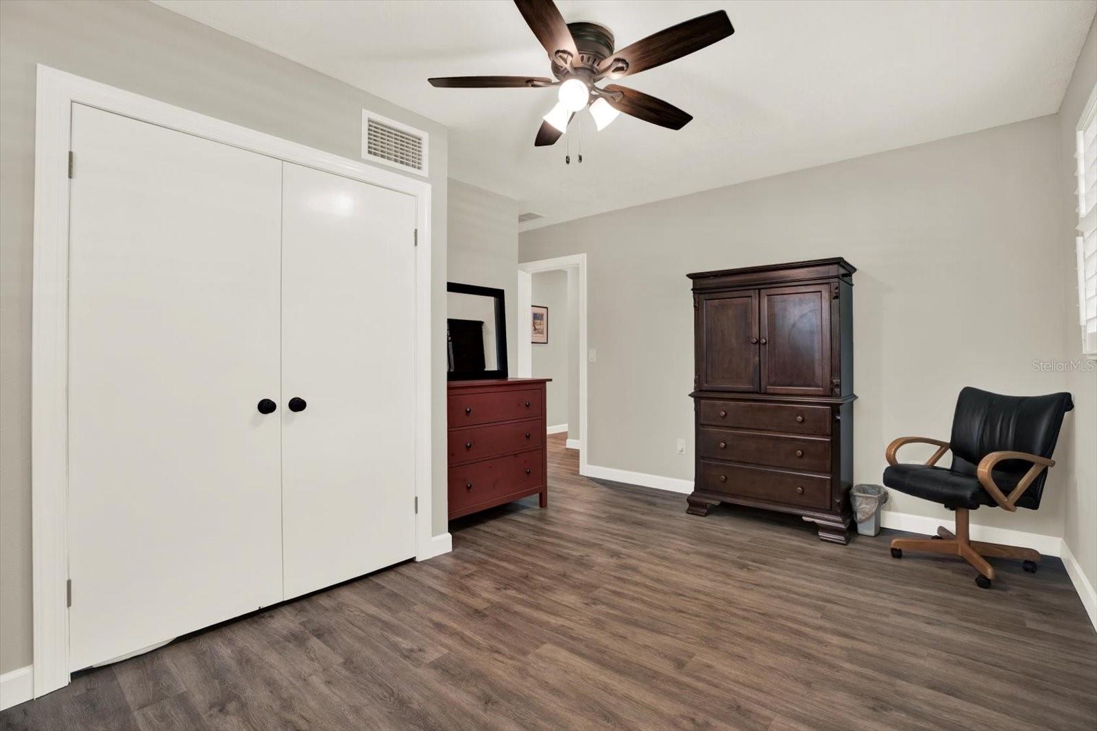 Image 23 of 31 For 1235 Brookside Drive