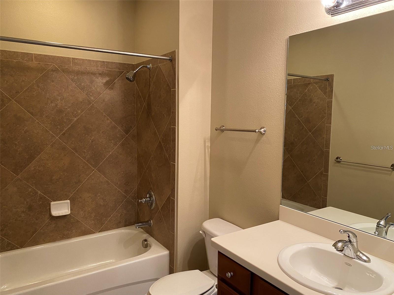 Image 20 of 30 For 8320 Manor Club Circle 4