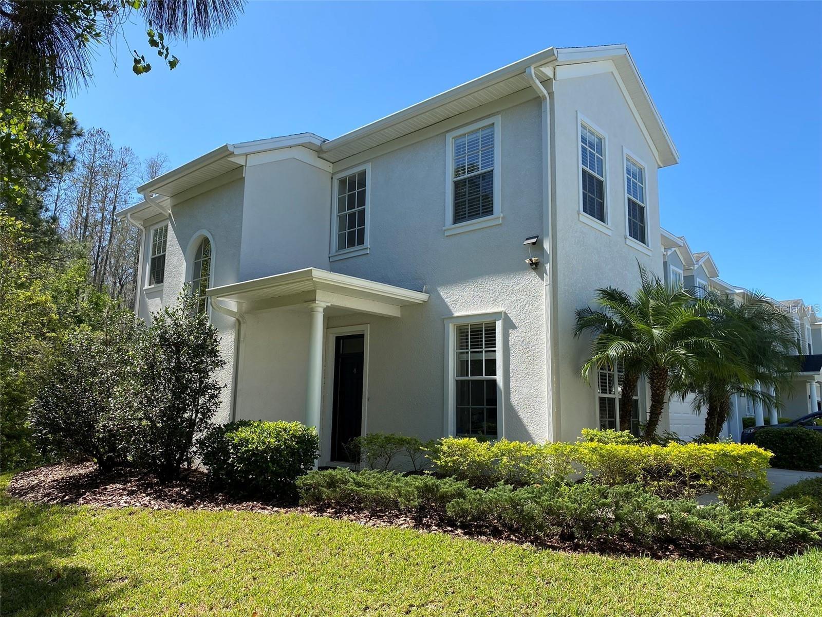 Image 4 of 30 For 8320 Manor Club Circle 4