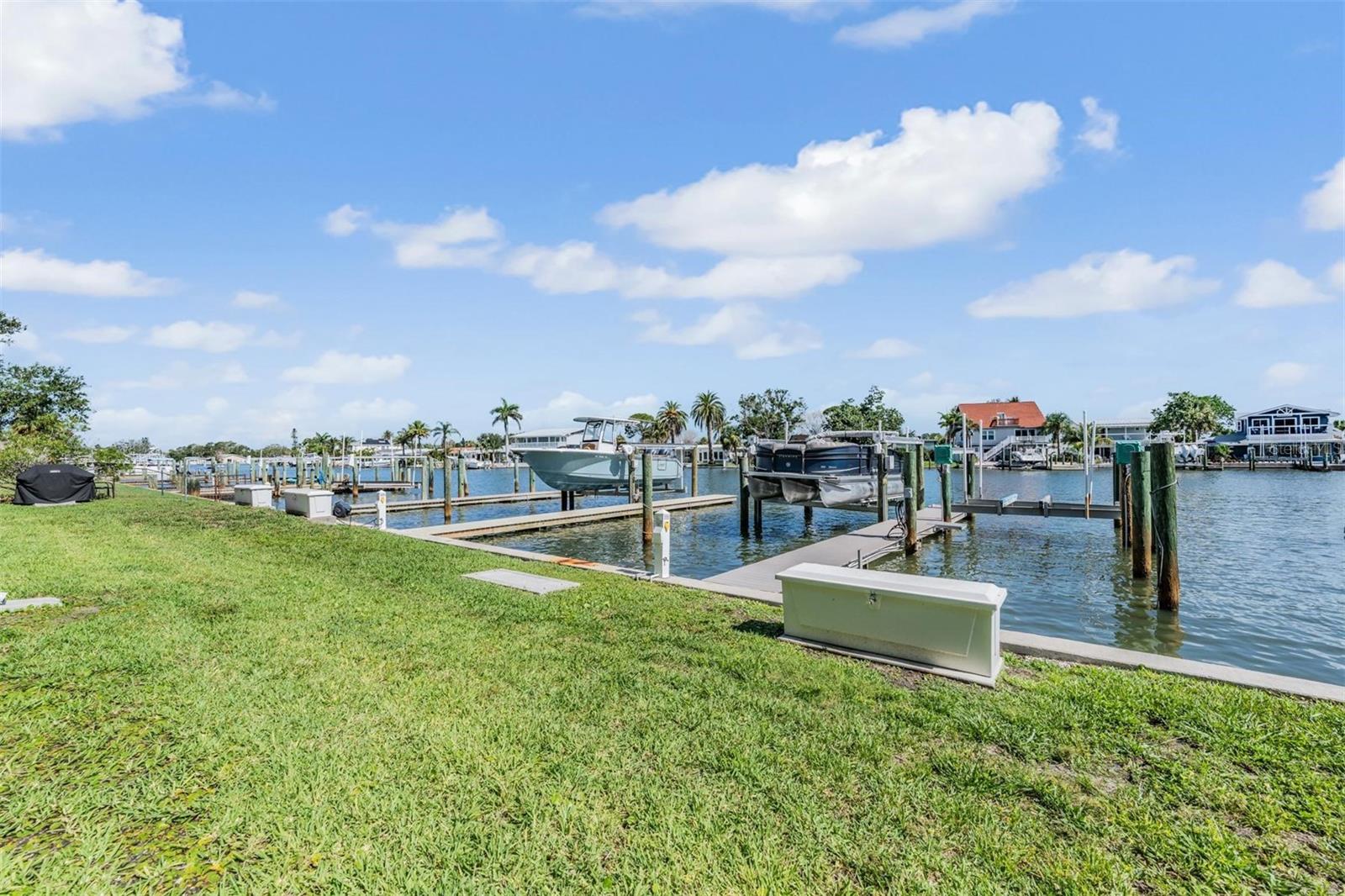 Image 17 of 27 For 326 Windrush Boulevard 103