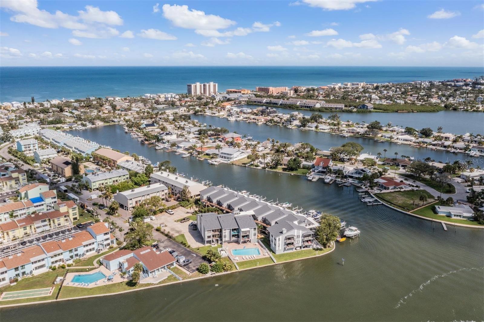 Image 26 of 27 For 326 Windrush Boulevard 103