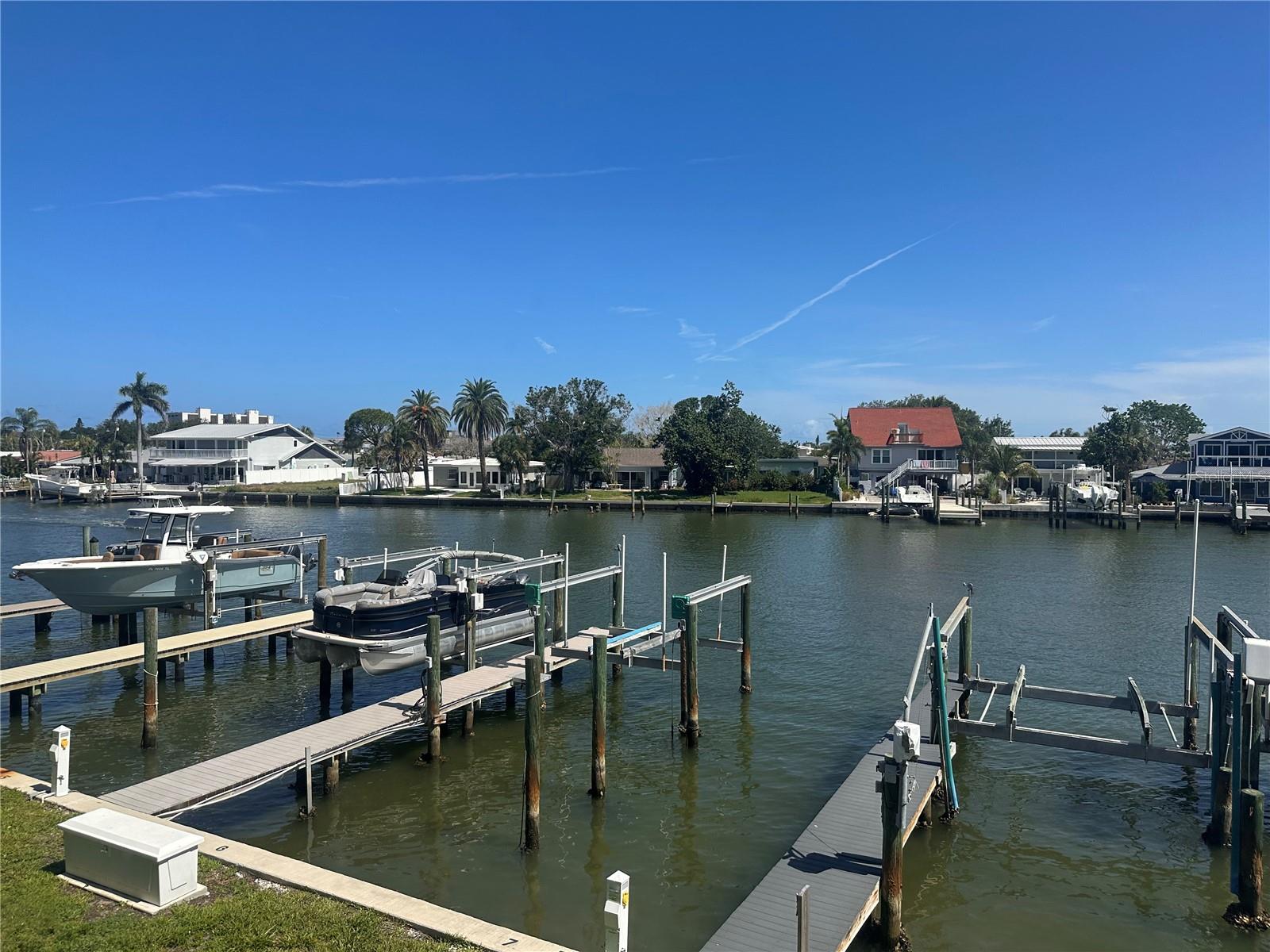 Image 5 of 27 For 326 Windrush Boulevard 103