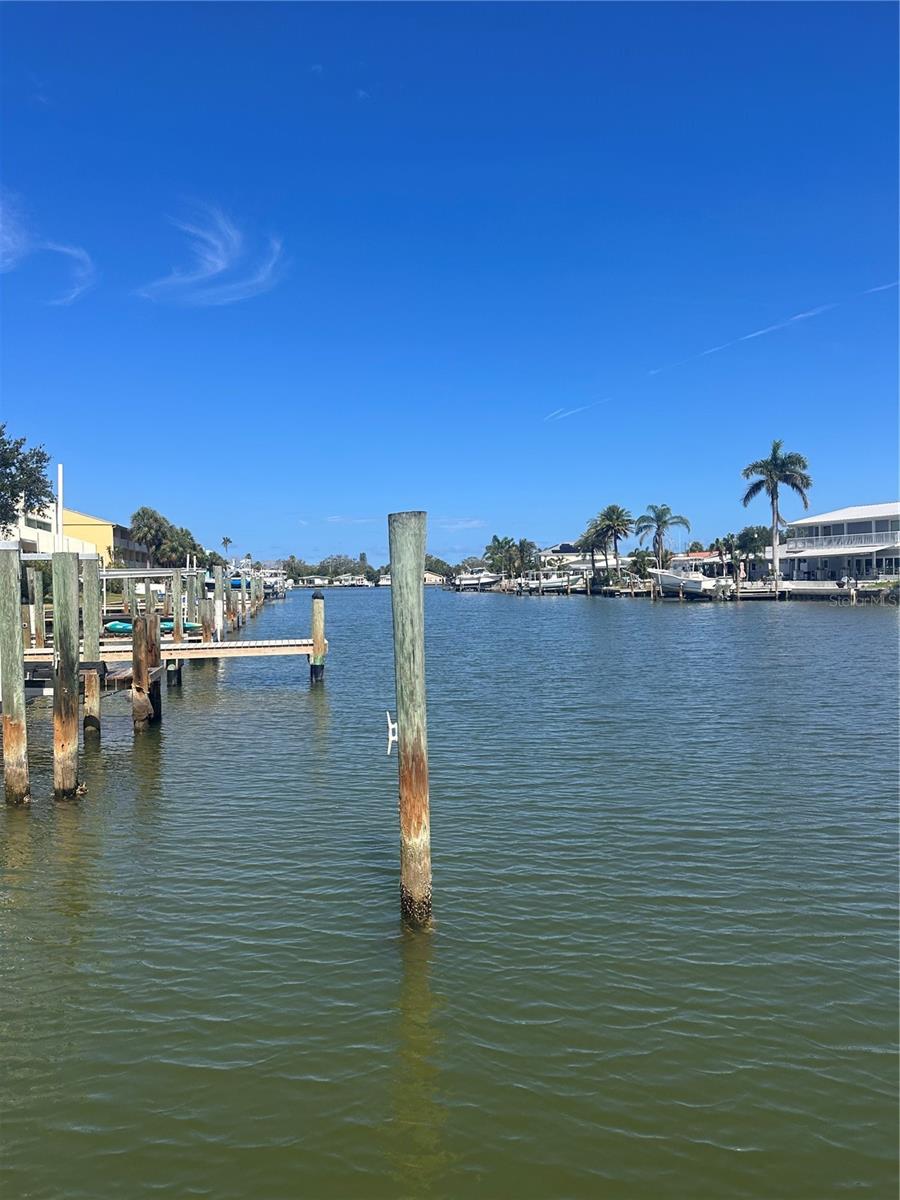 Image 8 of 27 For 326 Windrush Boulevard 103