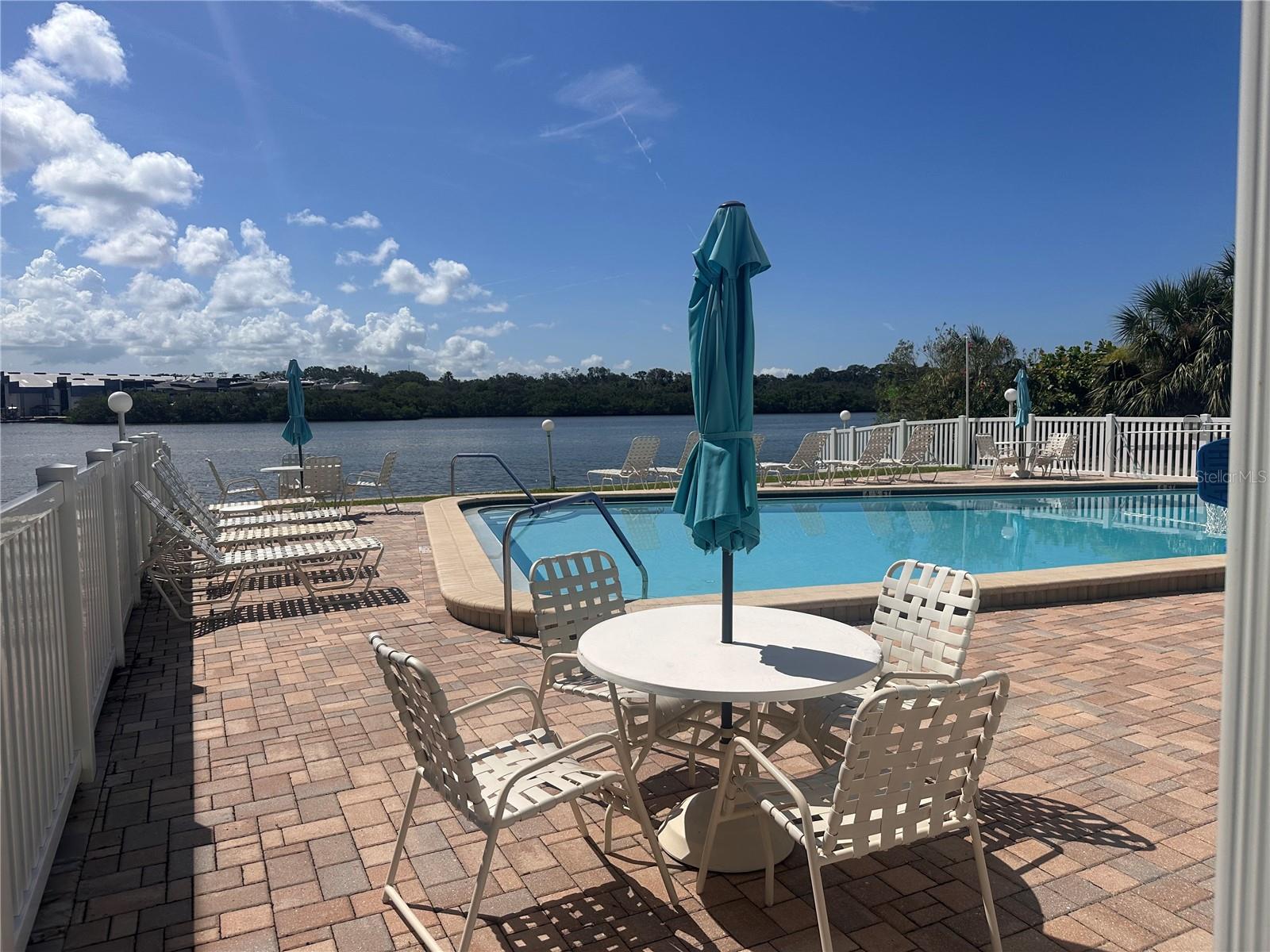 Image 9 of 27 For 326 Windrush Boulevard 103