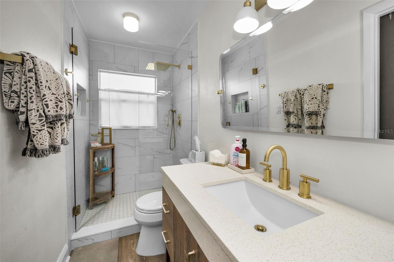 Image 20 of 36 For 1557 77th Avenue N