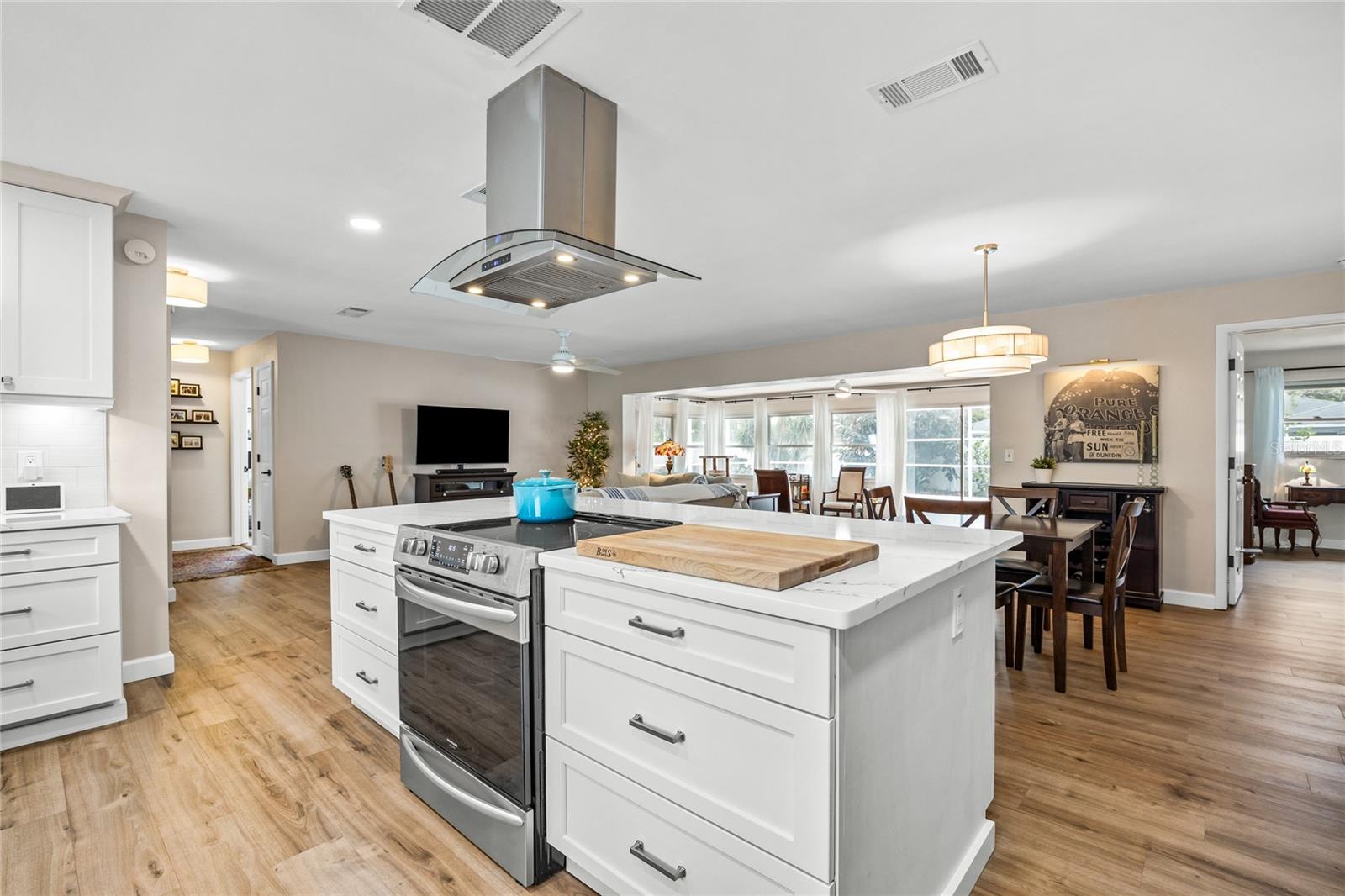 Image 10 of 31 For 1251 Fairway Dr