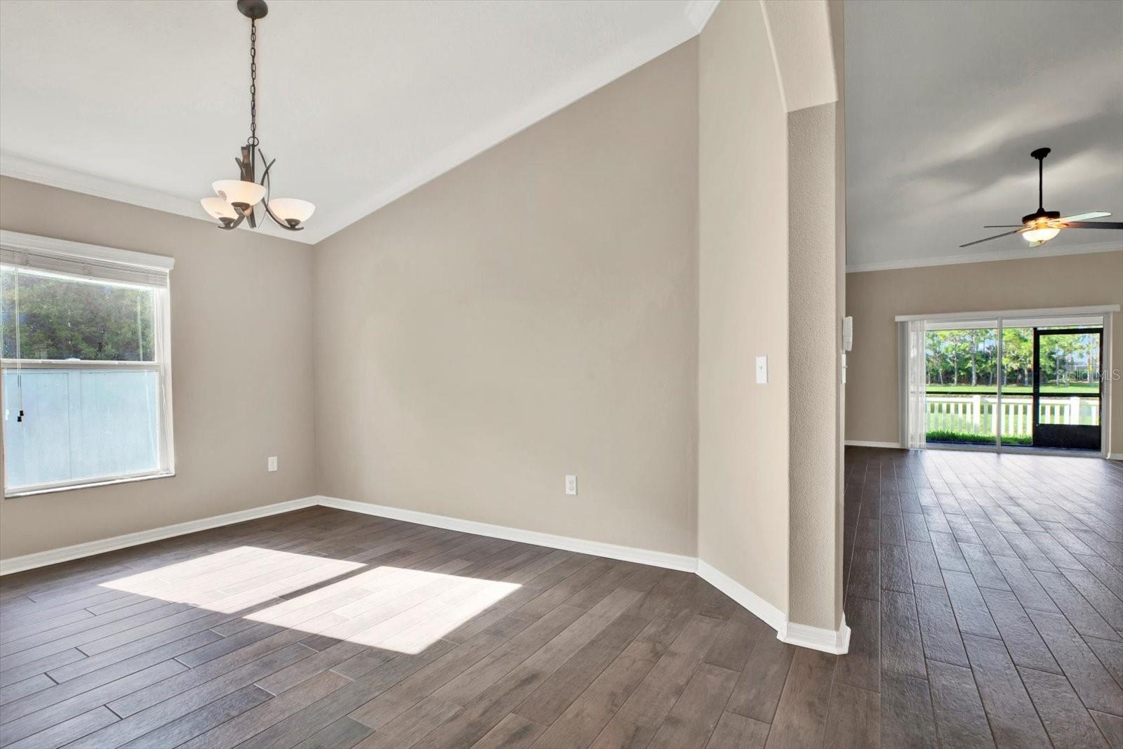 Listing photo id 8 for 11309 Langworth Hill Lane