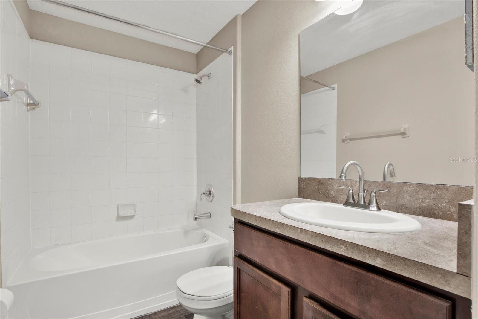 Listing photo id 17 for 11309 Langworth Hill Lane