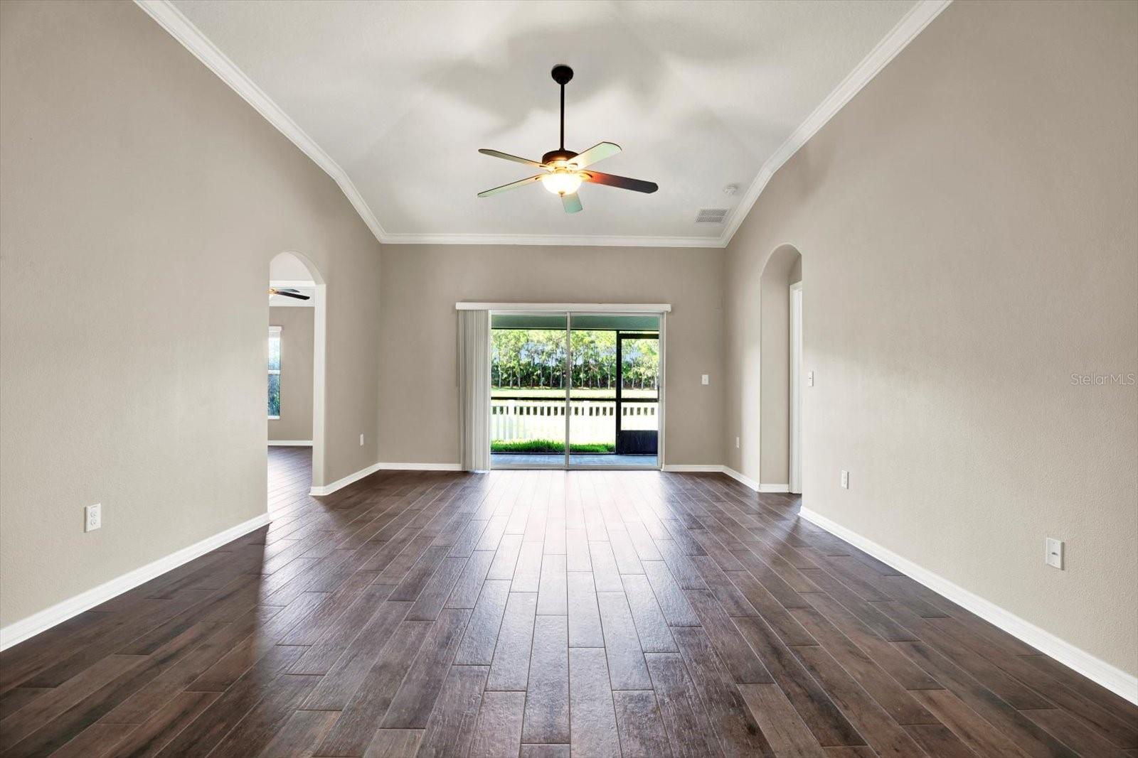 Listing photo id 4 for 11309 Langworth Hill Lane